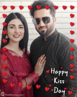 Romantic Kiss Day Photo Frame